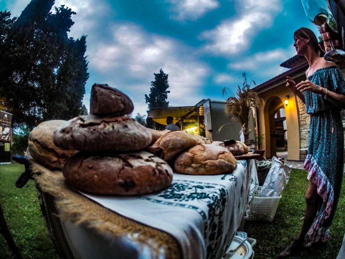 Locanda Montepaolo Dovadola Exterior foto