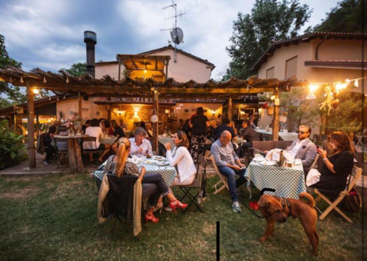 Locanda Montepaolo Dovadola Exterior foto